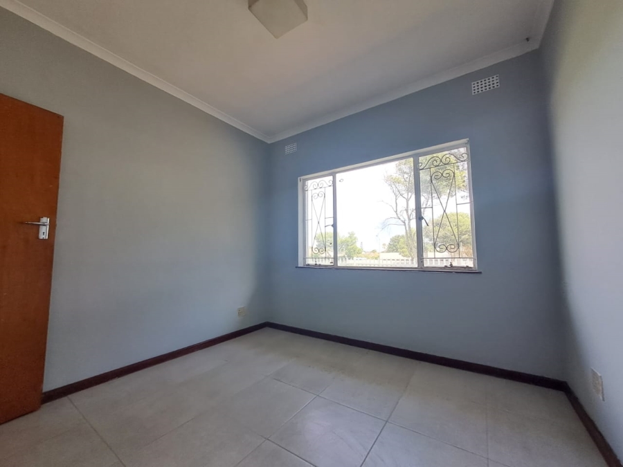 To Let 3 Bedroom Property for Rent in Panorama Western Cape